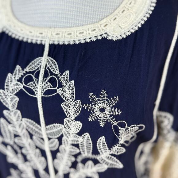 Cato women's sz. XL blue embroidered boho top, lace, feminine unique, #4196 - Picture 4 of 10